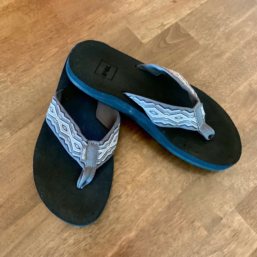Teva sandals size 7